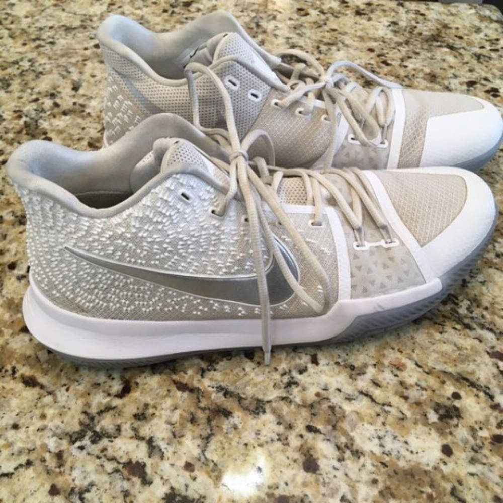 Nike Kyrie 3 White Zoom Size 14 used no box
